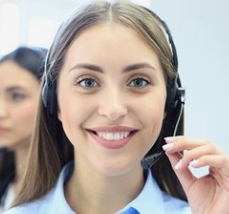 了解 / 联系我们